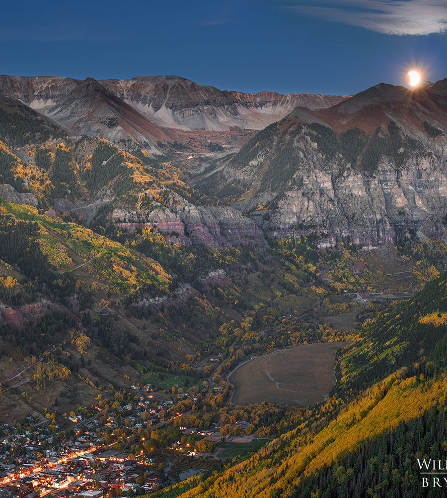 Supermoon Bloodmoon Eclipse 2015 over Telluride Mountains