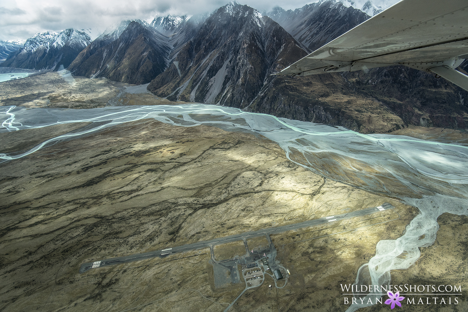 air safaris cook valley airport new zealand photos