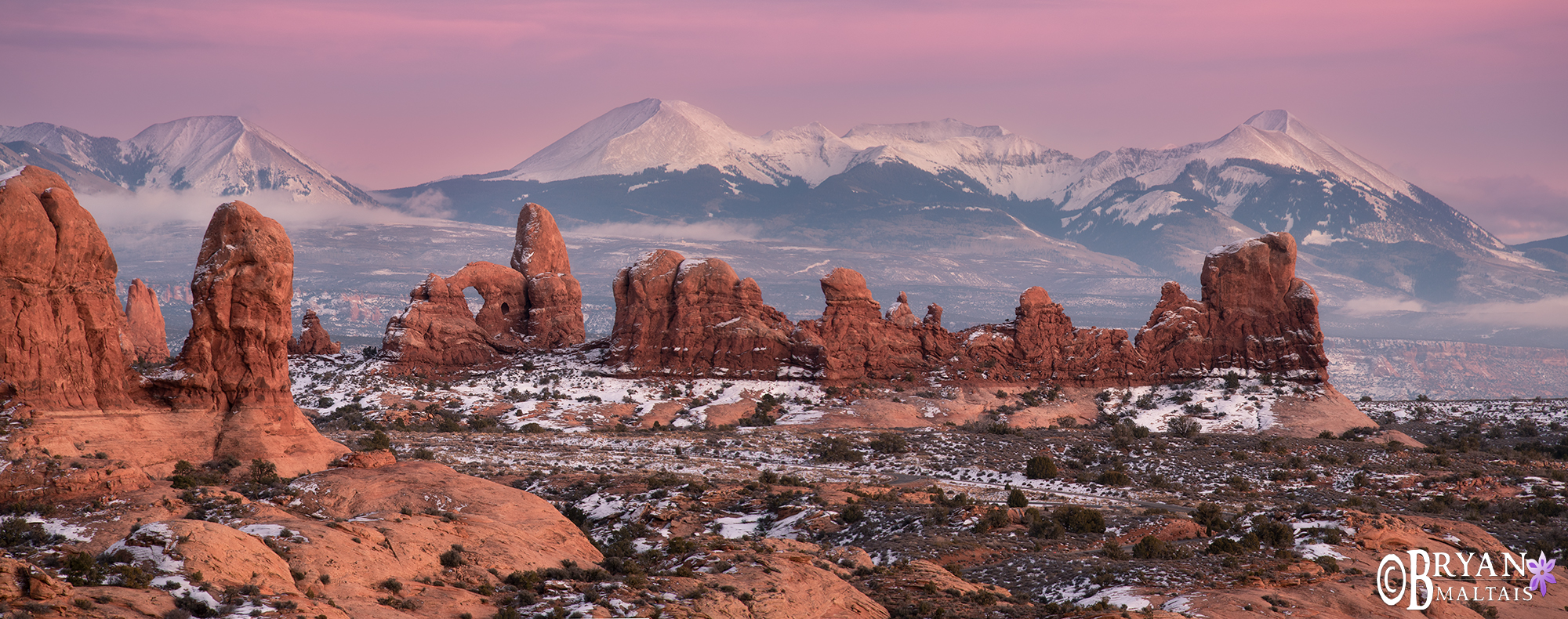 arches national park windows dusk winter snow panorama