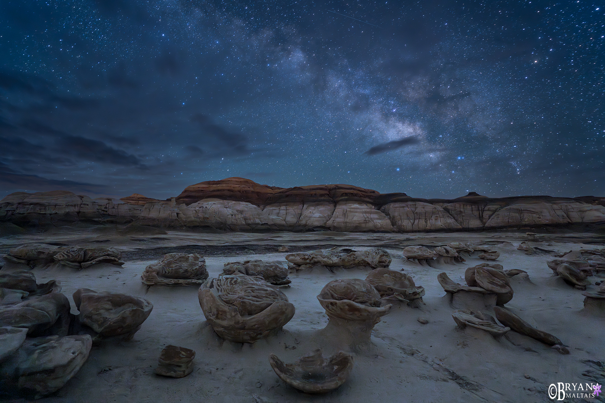 alien cracked eggsmilky way bisti badlands